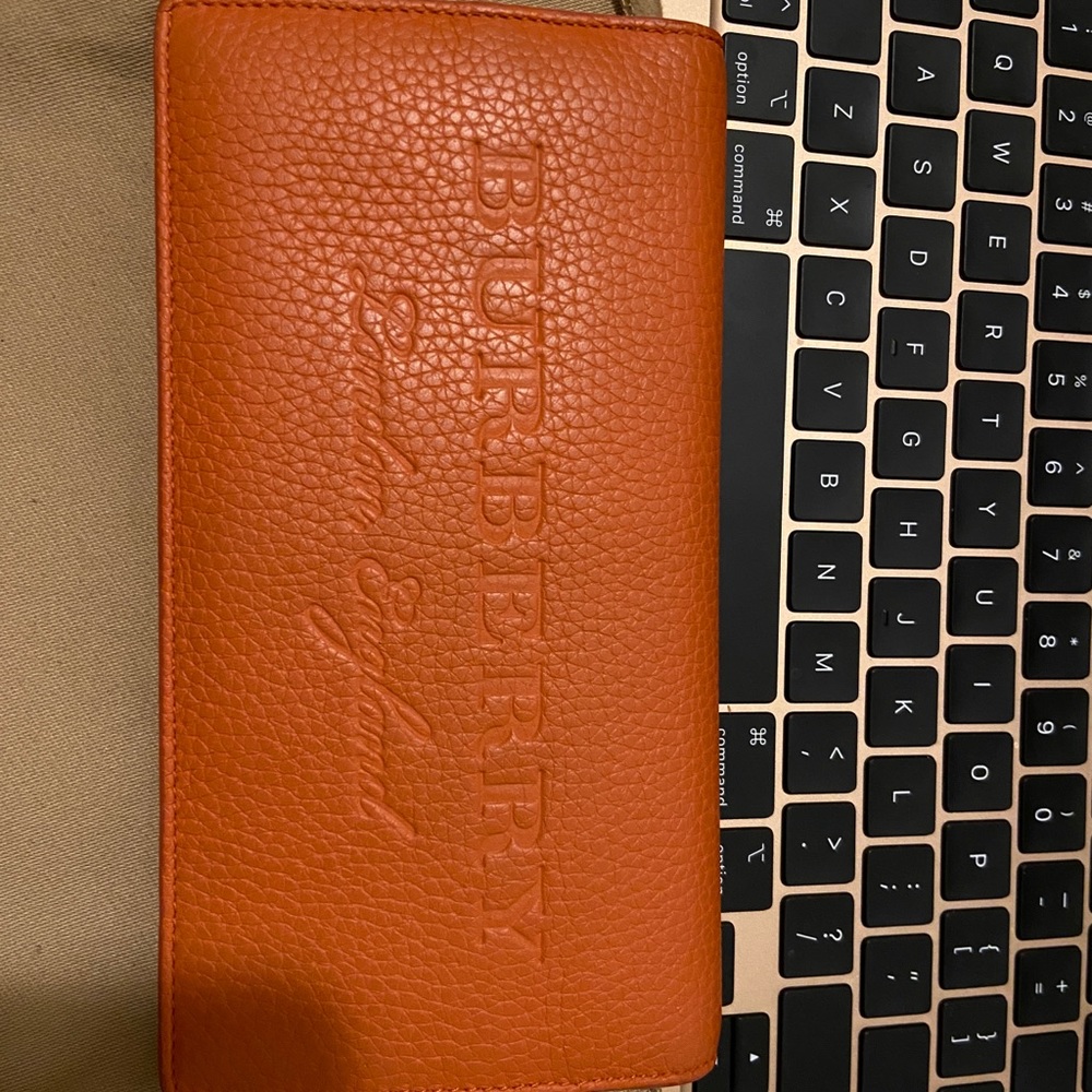 Burberry Logo Leather Wallet